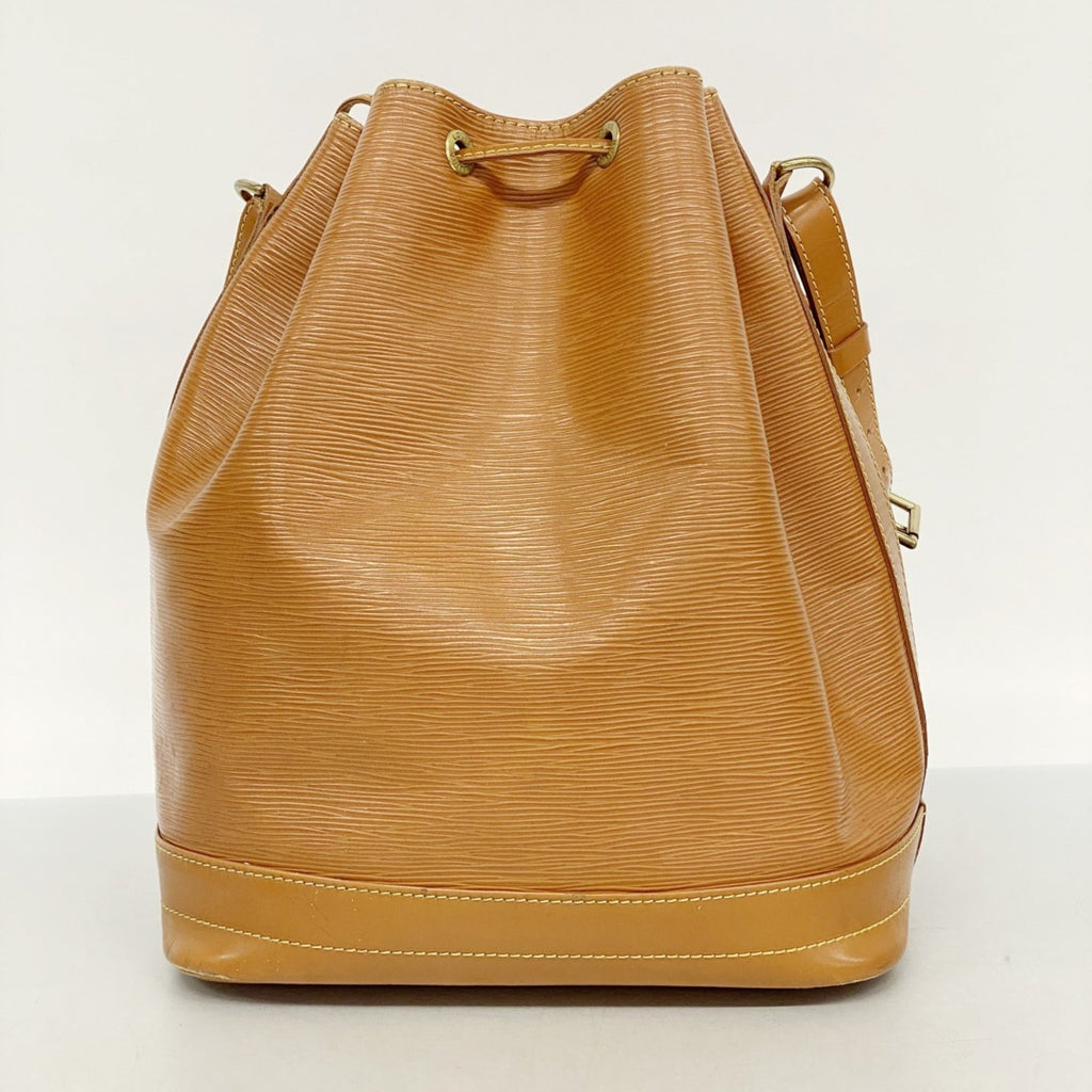 Louis Vuitton Gold Cipango Shoulder Bag (Pre-Owned)