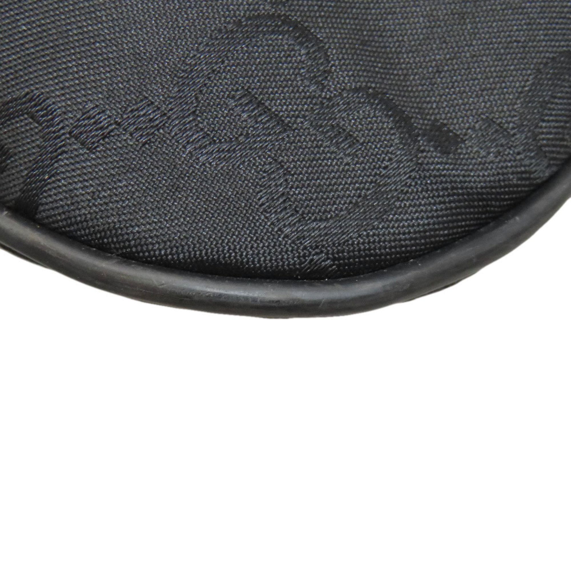 Gucci Black Nylon Shoulder Bag (Pre-Owned)