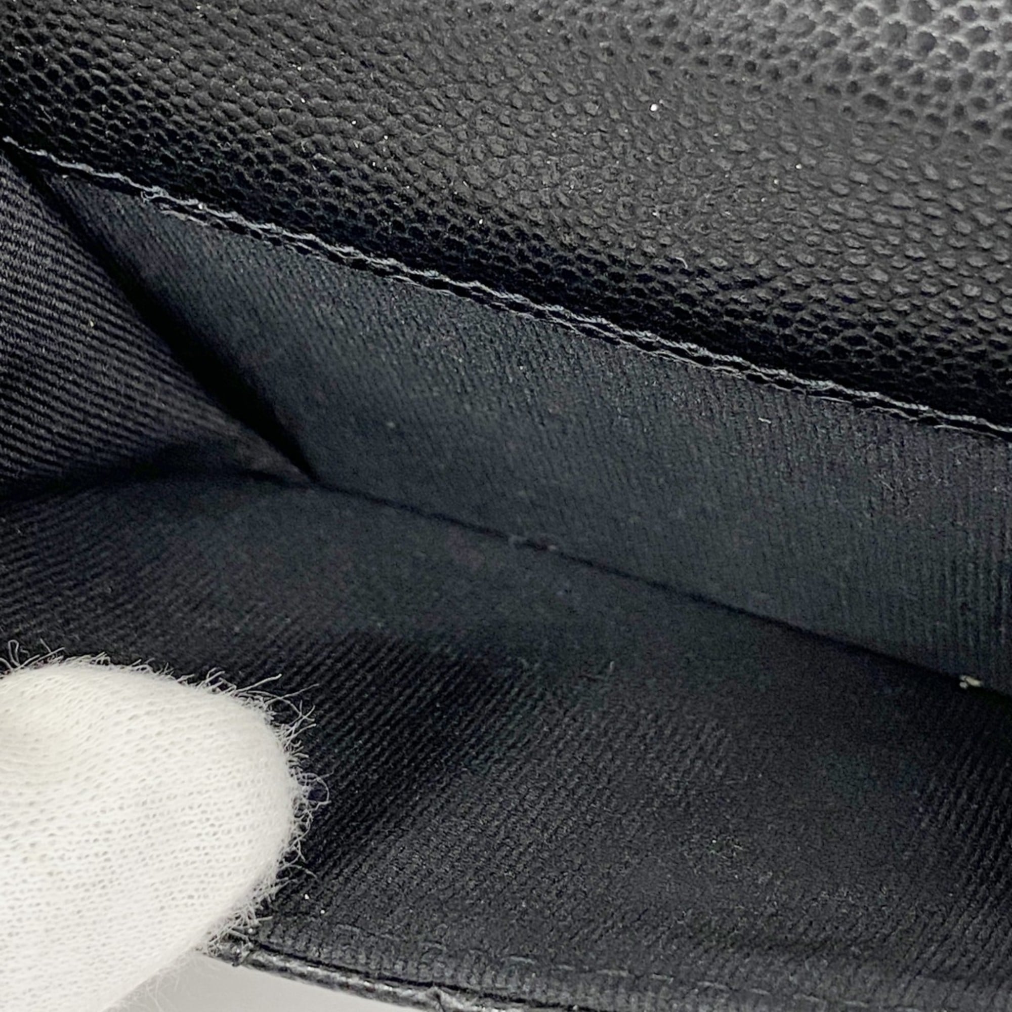 Chanel Black Grained Calfskin Wallet (Tri-Fold) (Pre-Owned)