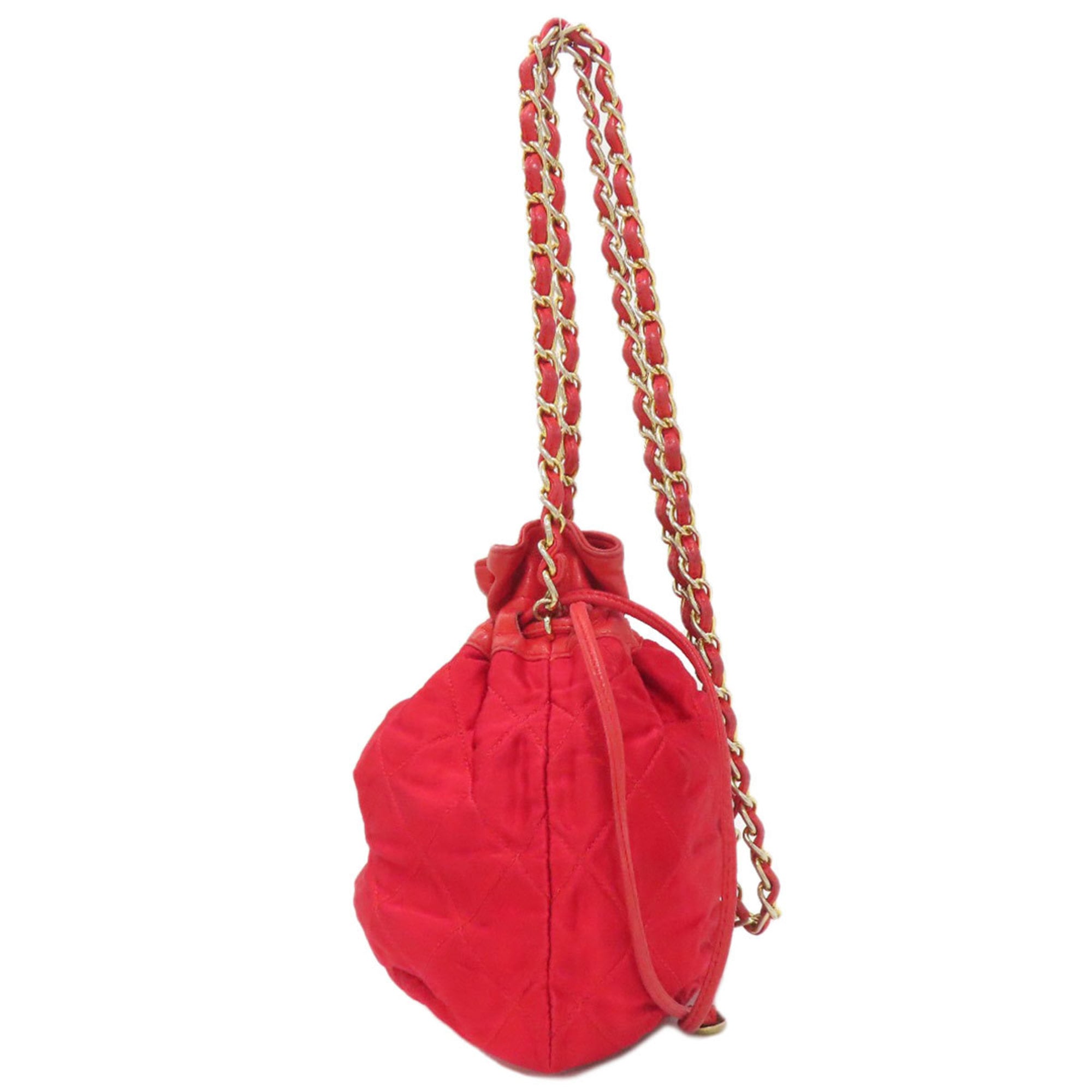 Chanel Red Color Satin Shoulder Bag (Pre-Owned)