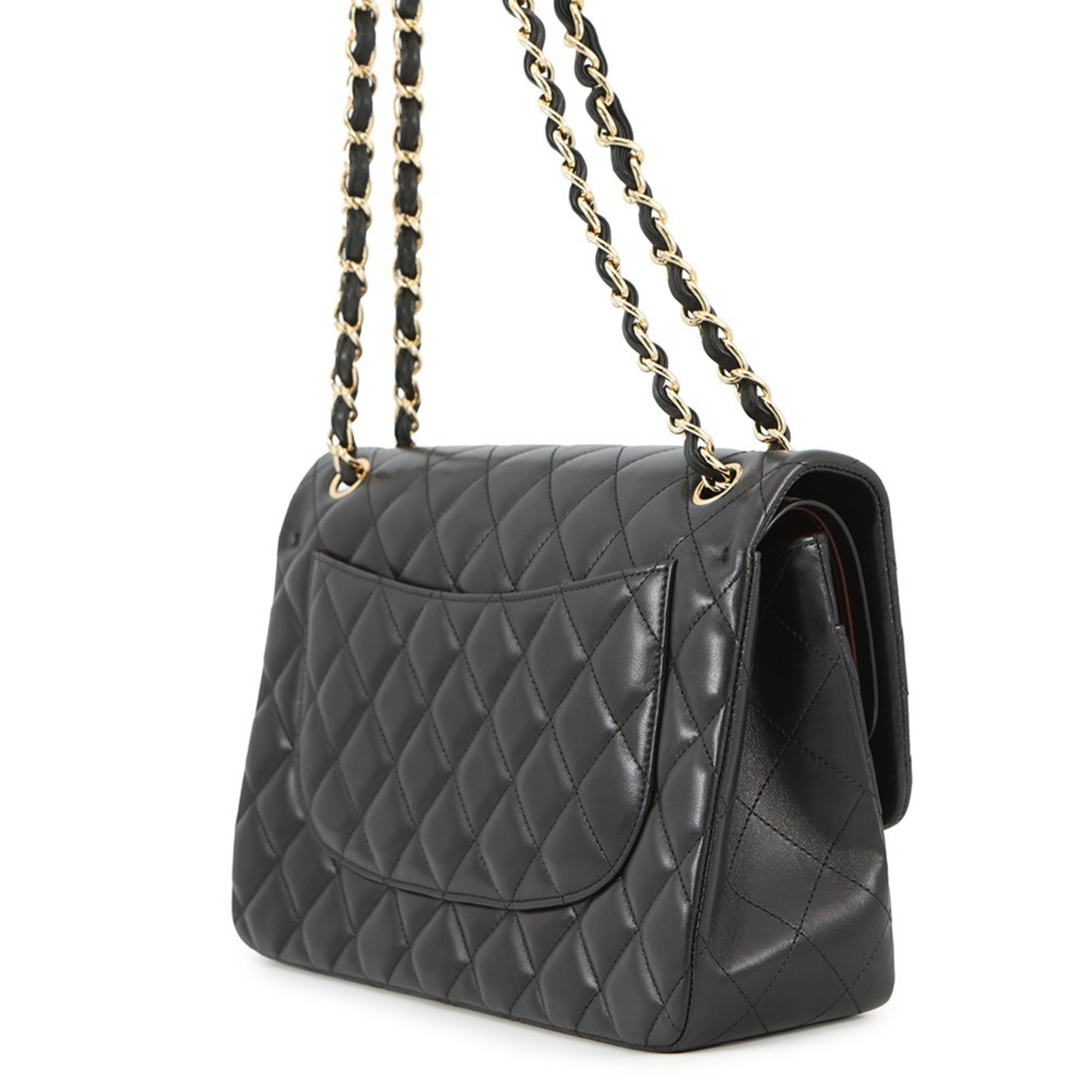 Chanel Matelasse Black Leather Shoulder Bag (Pre-Owned)