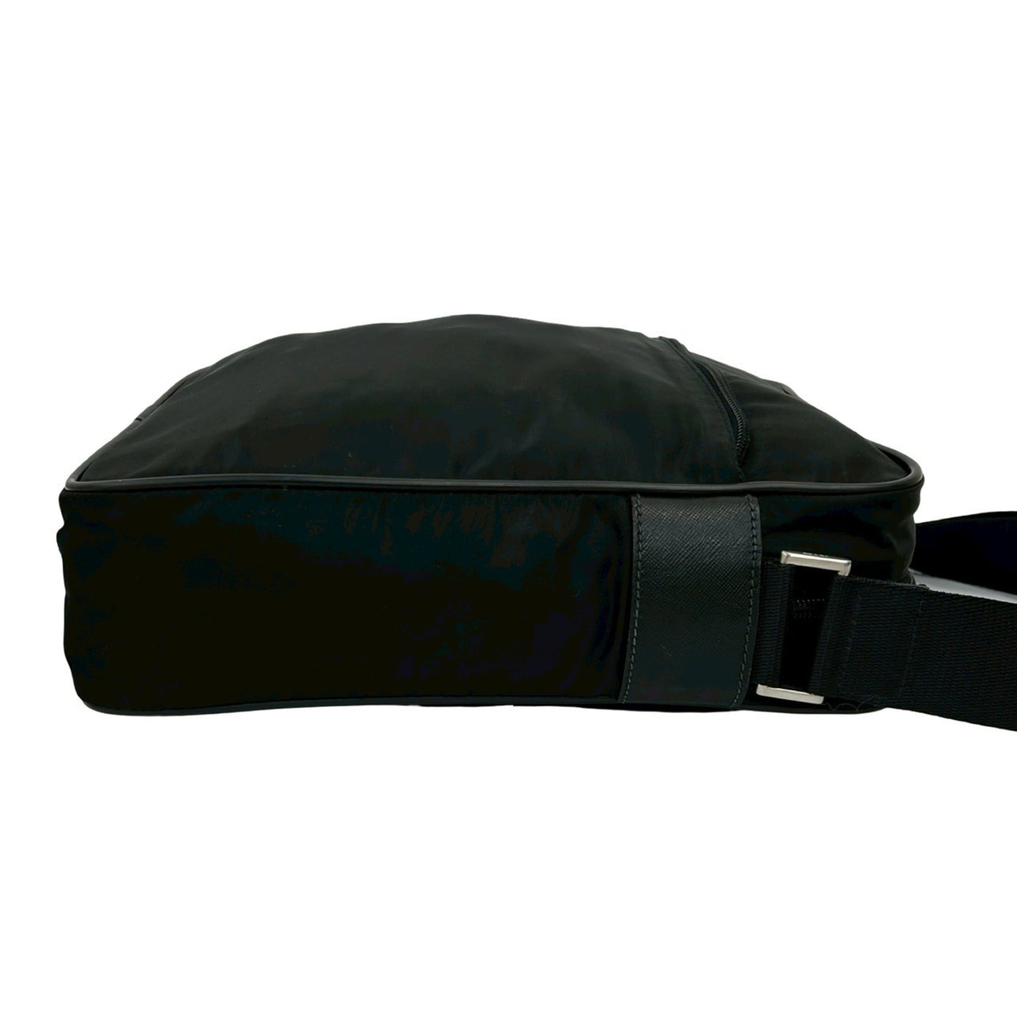 Prada Black Nylon Leather Shoulder Bag (Pre-Owned)