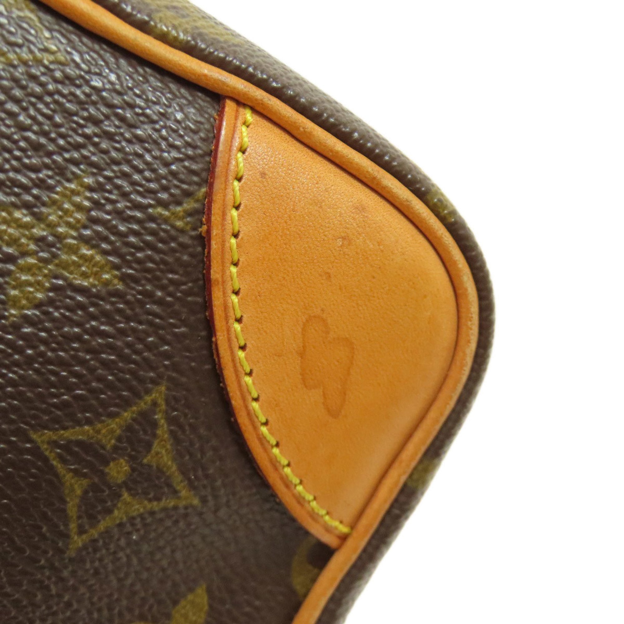 Louis Vuitton Monogram Monogram Shoulder Bag (Pre-Owned)