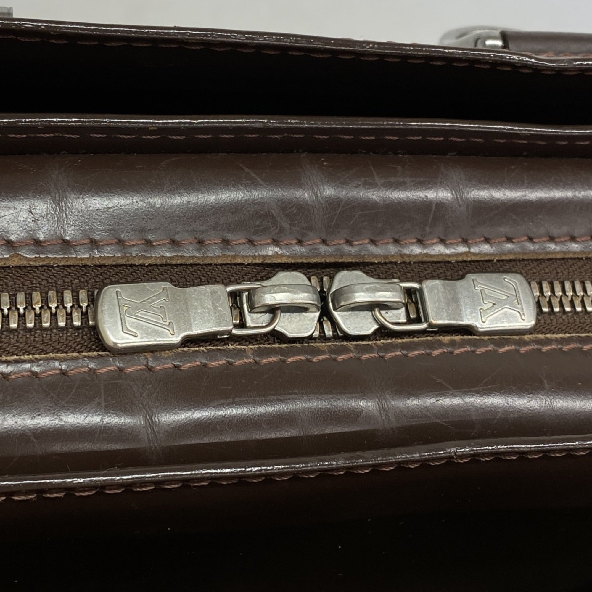 Louis Vuitton Moka Handbag (Pre-Owned)