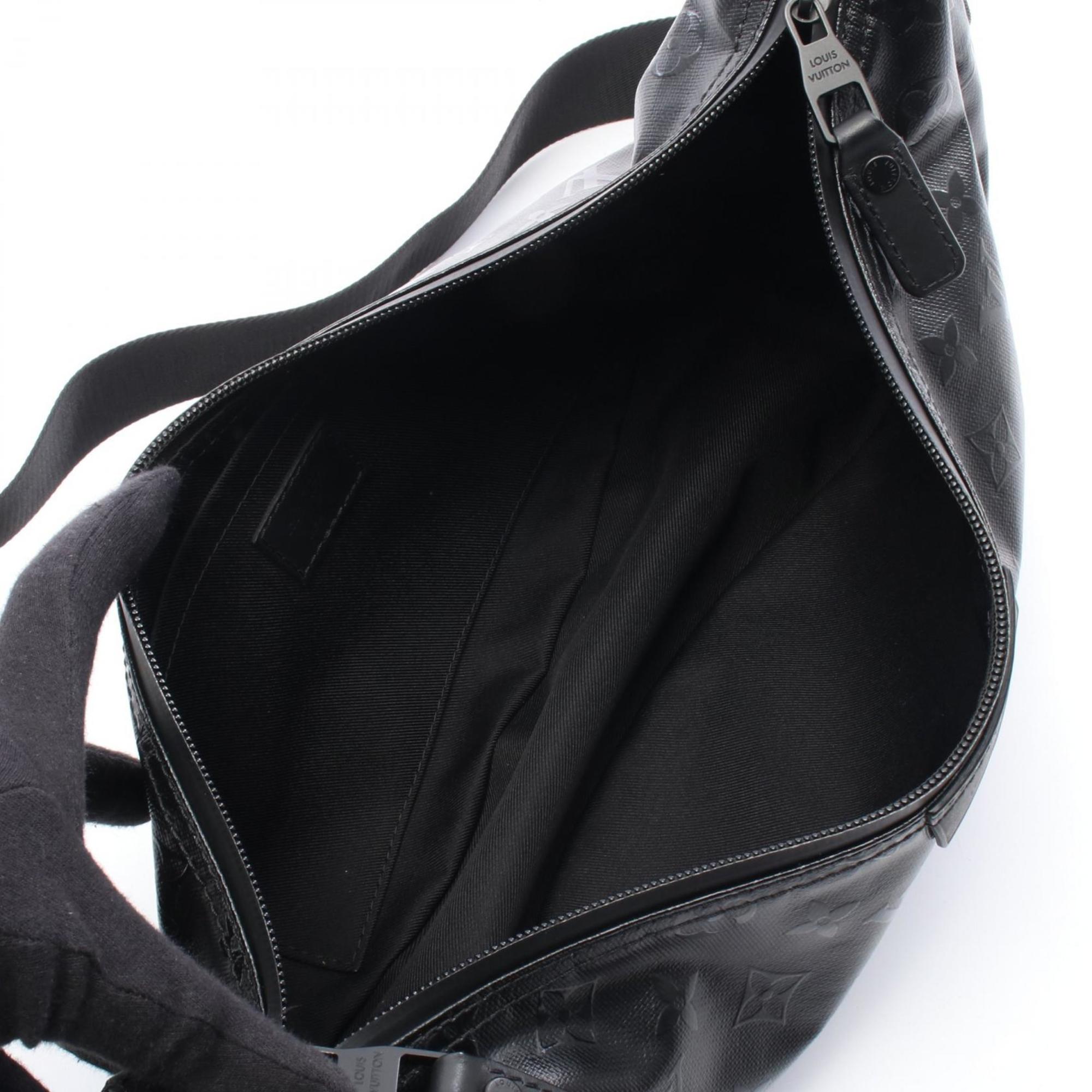 Louis Vuitton Black Canvas Leather Shoulder Bag (Pre-Owned)