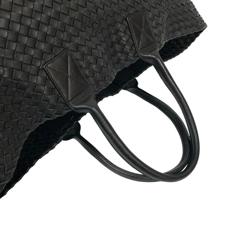 Bottega Veneta Black Leather Handbag Pouch Tote Bag (Pre-Owned)