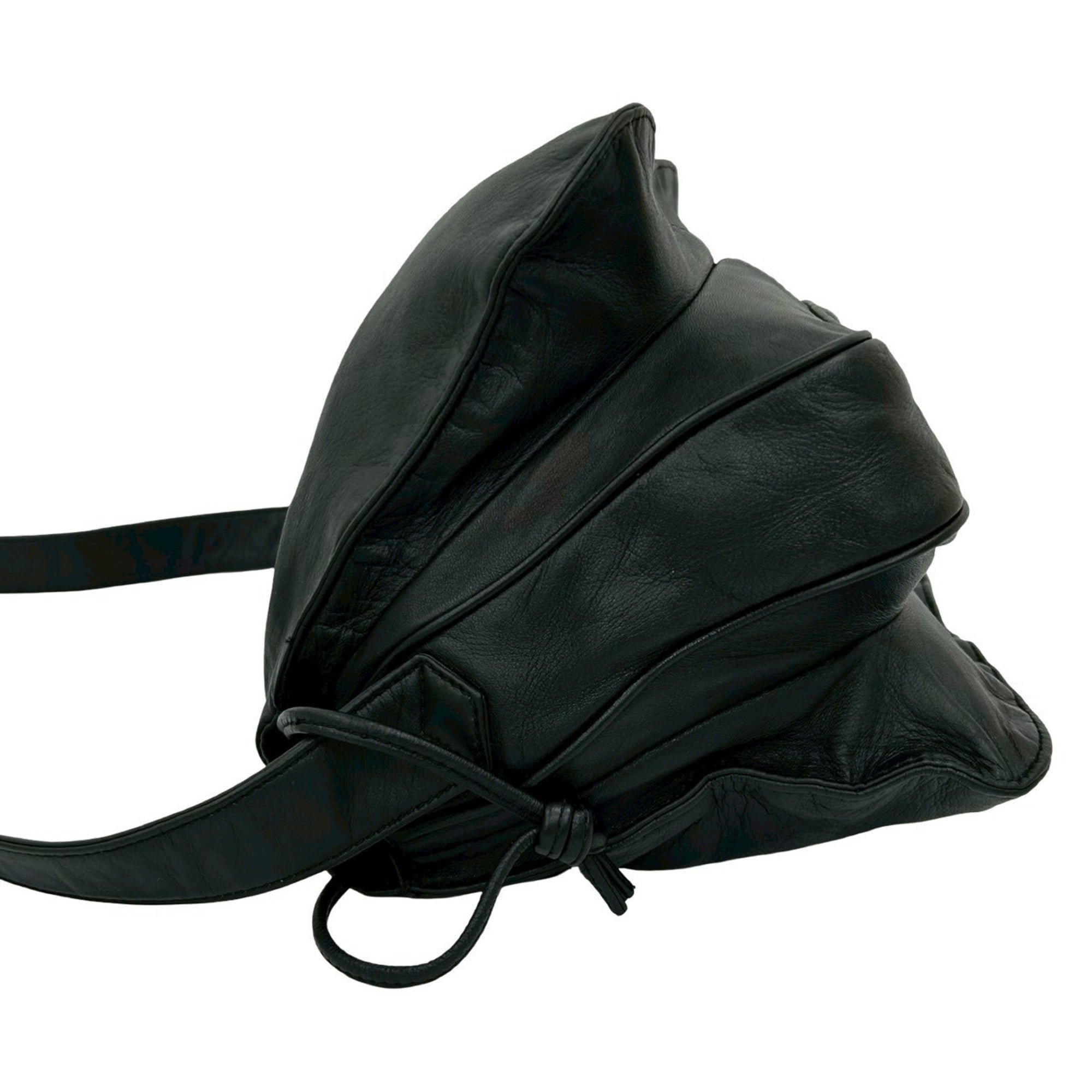 Loewe Black Leather Pochette Shoulder Bag (Pre-Owned)