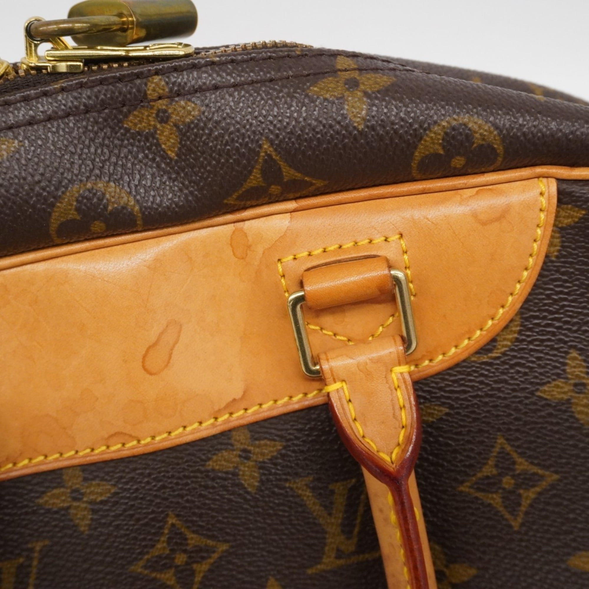 Louis Vuitton Brown Handbag (Pre-Owned)