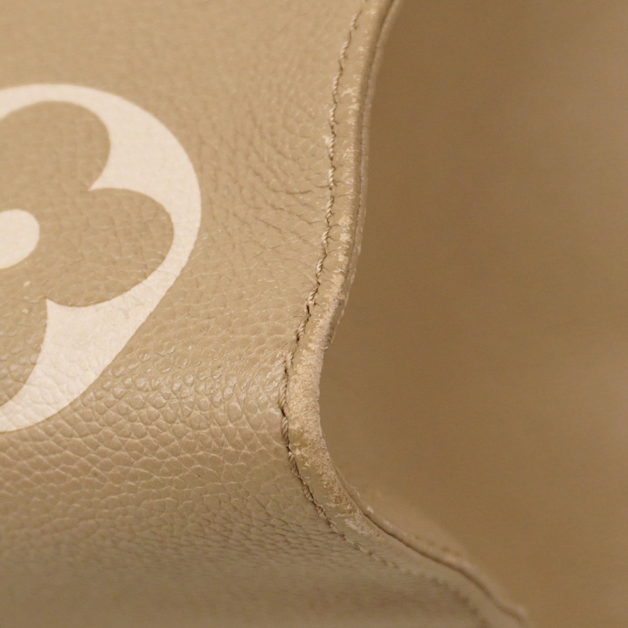 Louis Vuitton Cream Tourterelle Tote Bag (Pre-Owned)