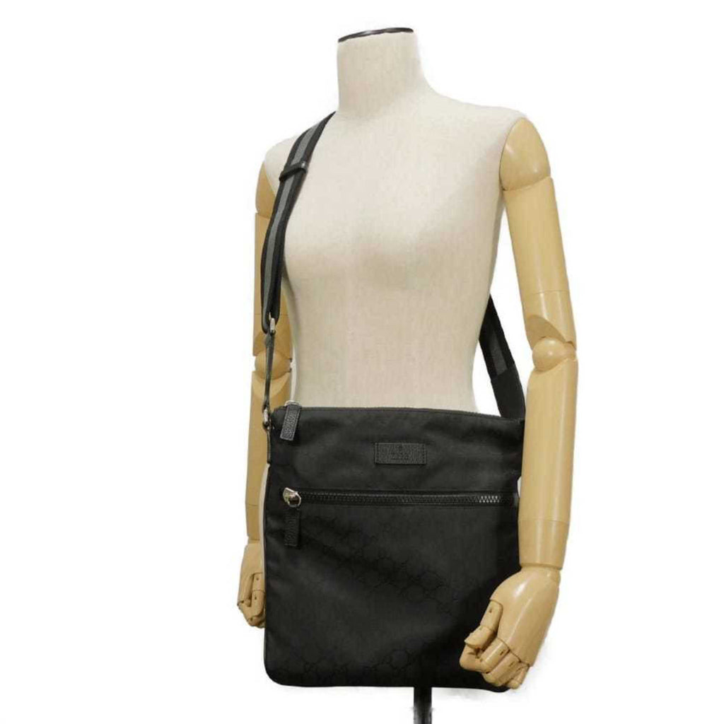 Gucci Black Nylon Gg Canvas Leather Messenger Bag Shoulder Bag (Pre-Owned)