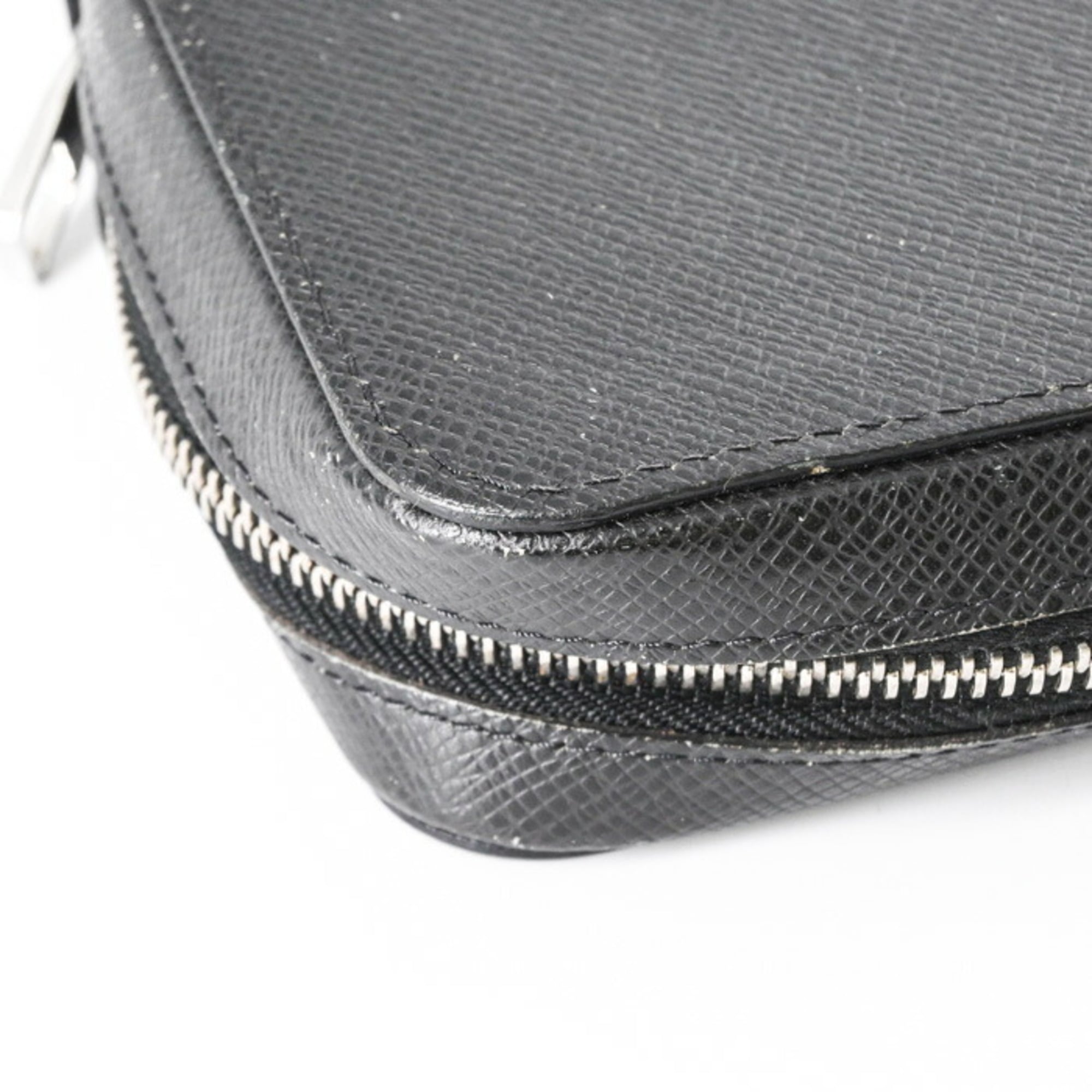 Louis Vuitton Black Monogram Eclipse Taiga Leather Long Wallet (Bi-Fold) (Pre-Owned)