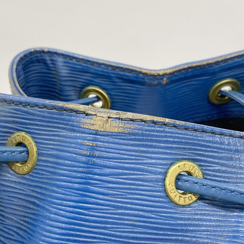 Louis Vuitton Toledo Blue Shoulder Bag (Pre-Owned)