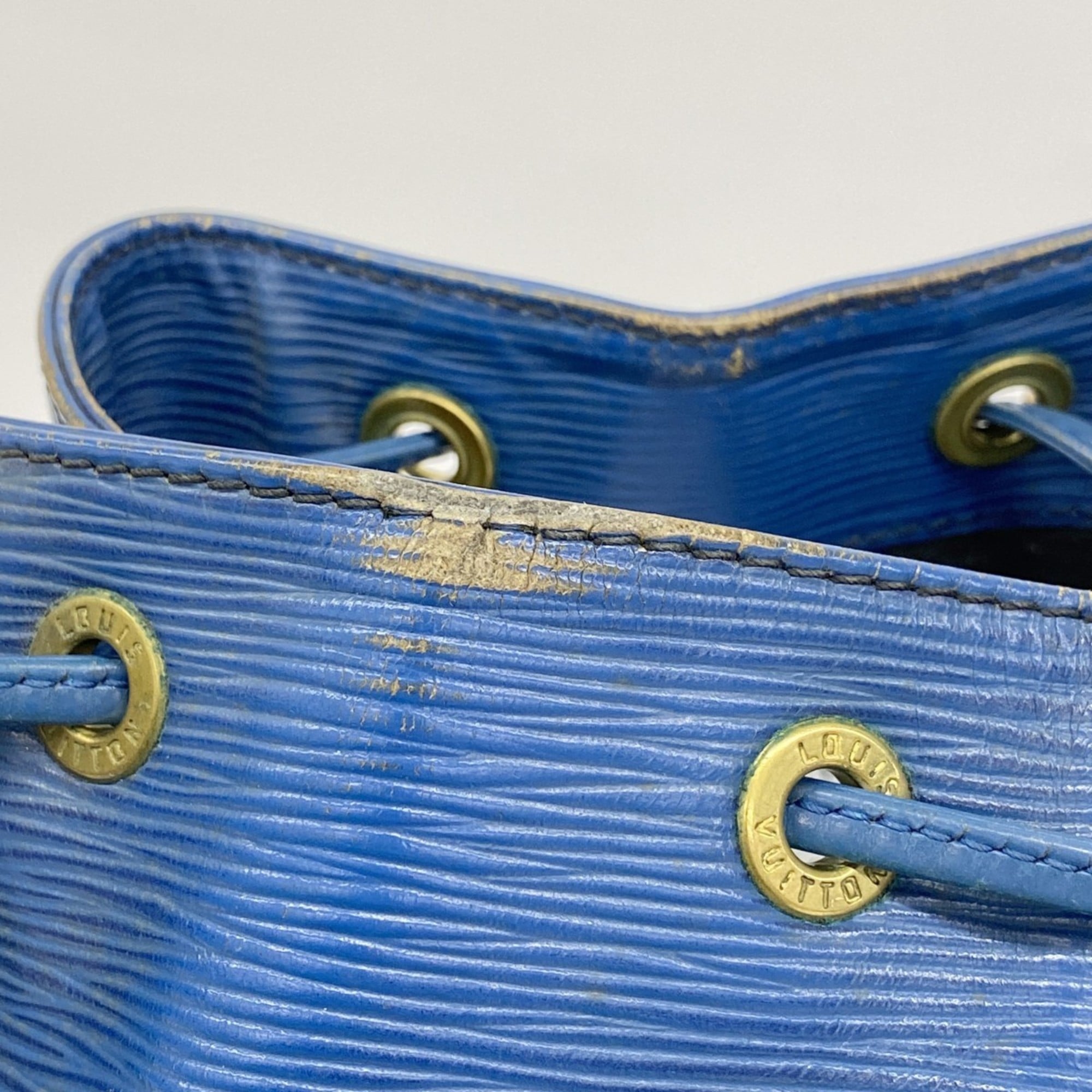 Louis Vuitton Toledo Blue Shoulder Bag (Pre-Owned)