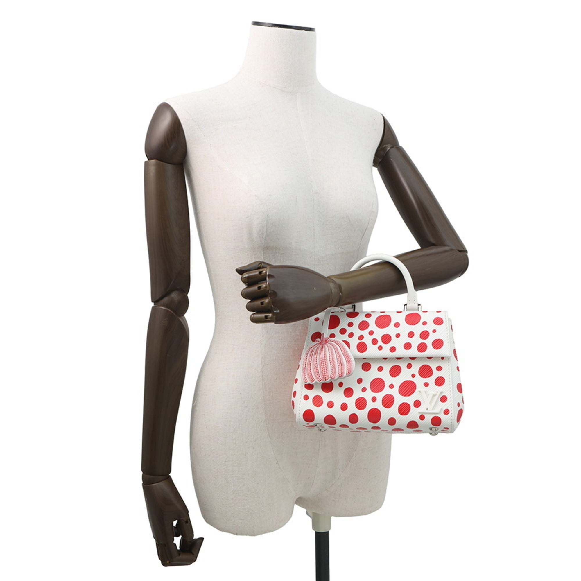 Louis Vuitton Blanc Rouge Epi Leather Handbag Shoulder Bag (Pre-Owned)