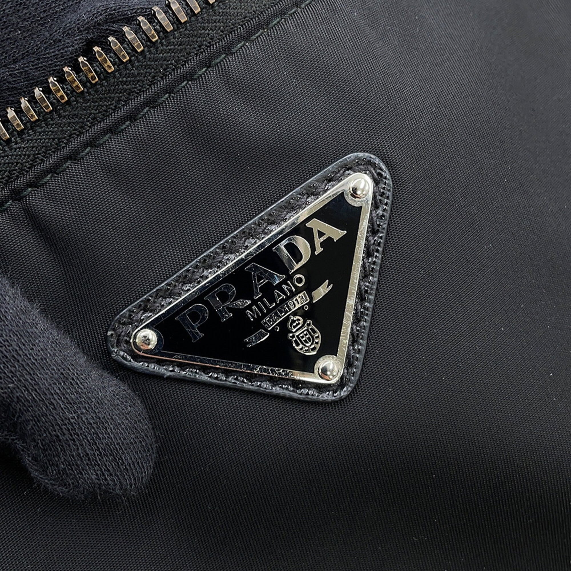 Prada Black Nylon Leather Shoulder Bag (Pre-Owned)
