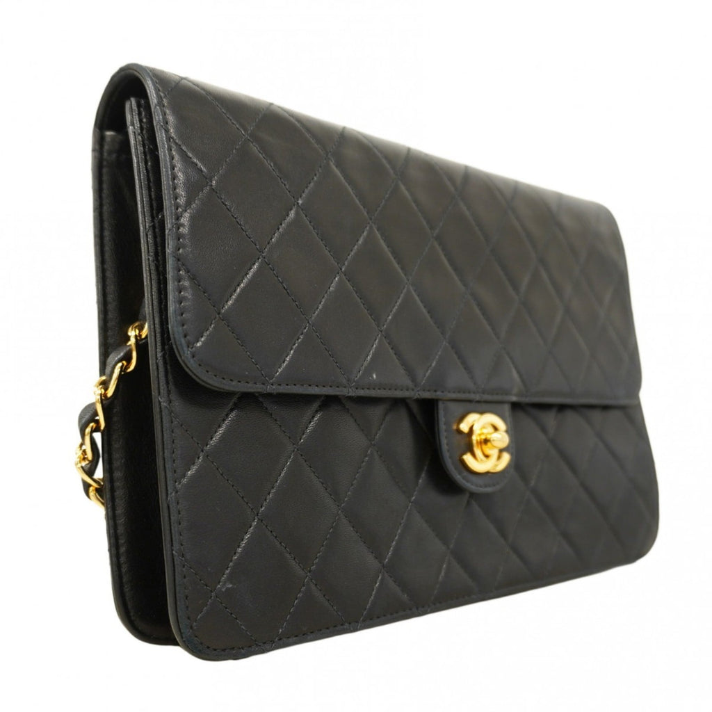 Chanel Black Leather Shoulder Bag (Pre-Owned)