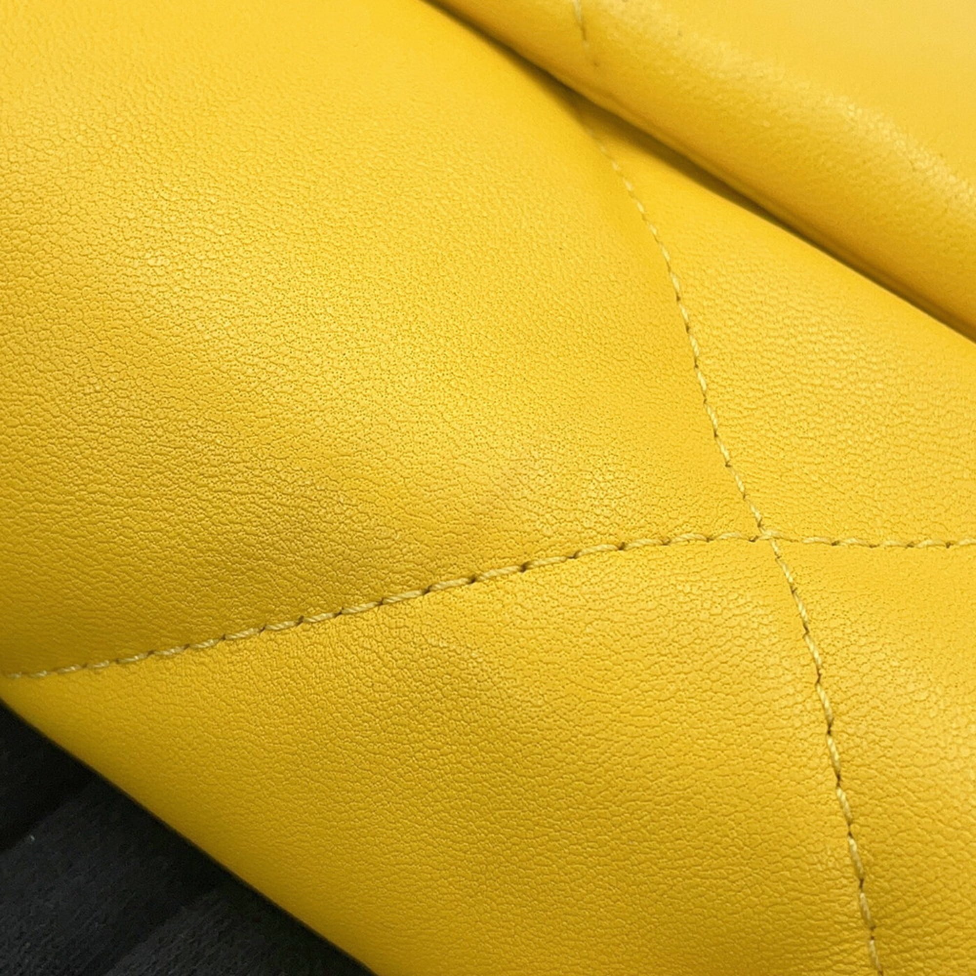 Chanel Matelasse Yellow Leather Shoulder Bag (Pre-Owned)