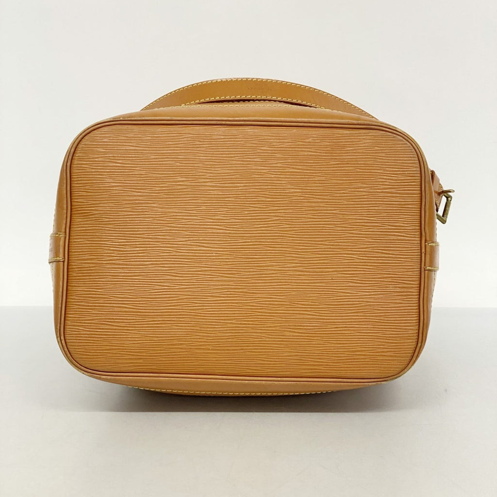 Louis Vuitton Gold Cipango Shoulder Bag (Pre-Owned)