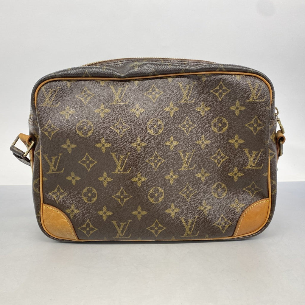 Louis Vuitton Brown Shoulder Bag (Pre-Owned)