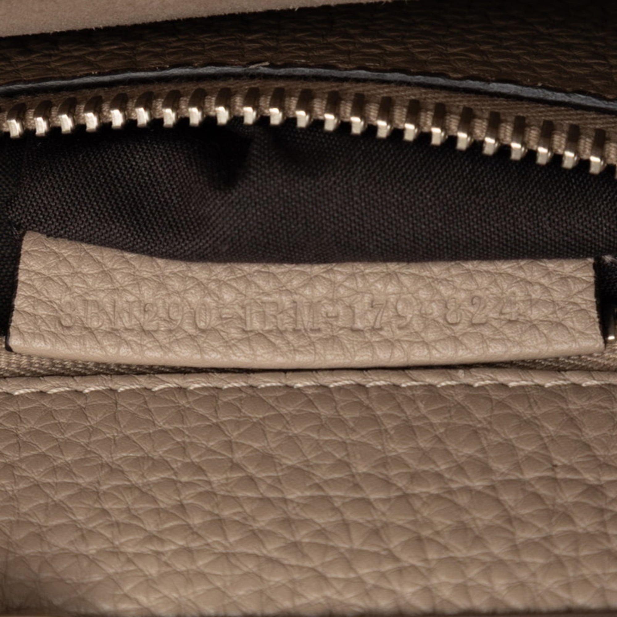 Fendi Grayish Leather Handbag (Pre-Owned)