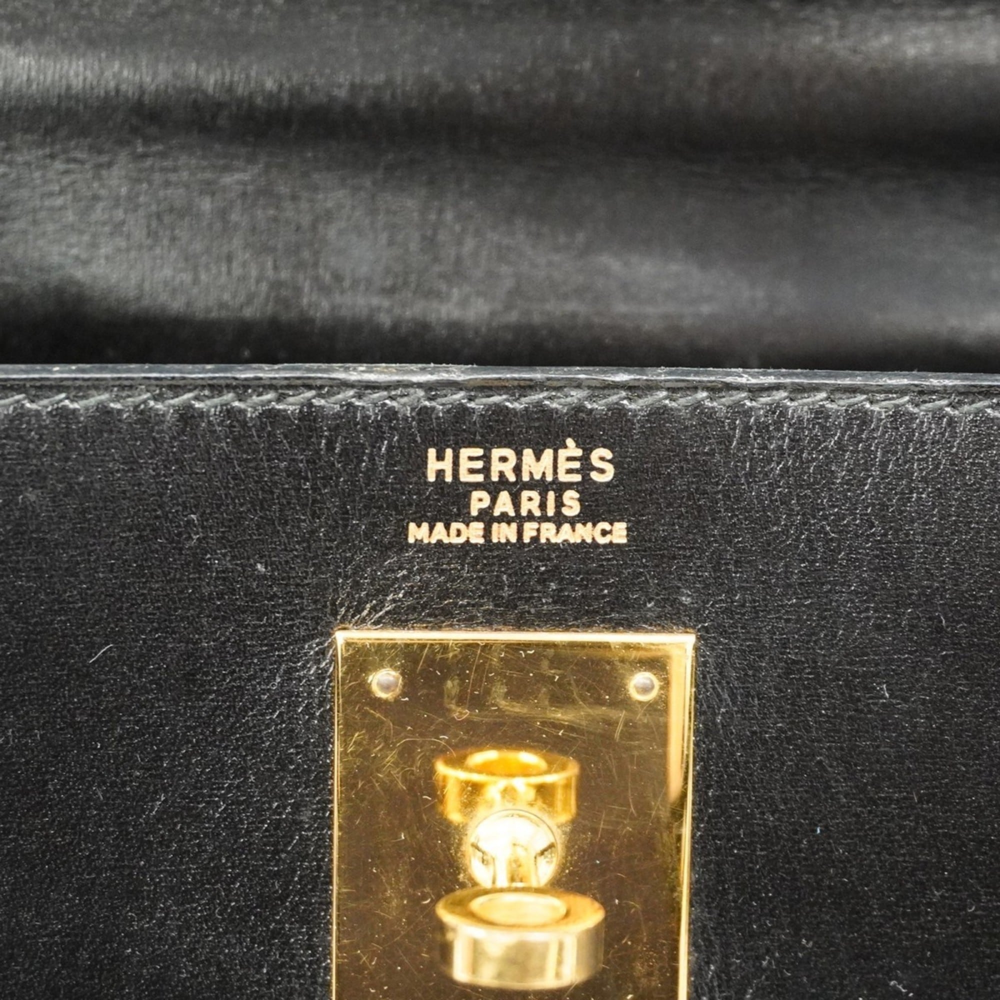 Hermes Black Box Calf Leather Handbag (Pre-Owned)