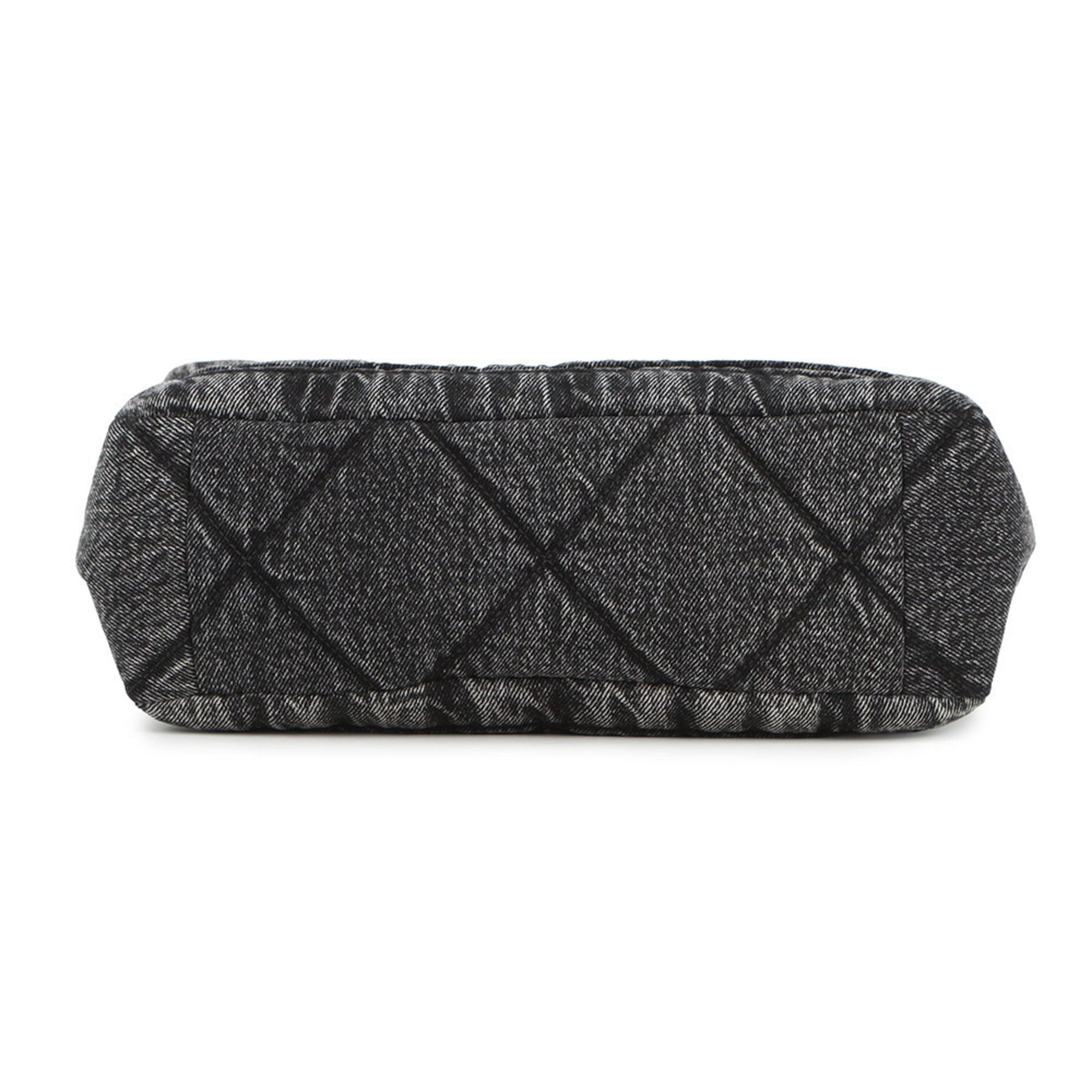 Chanel Matelasse Black Denim Shoulder Bag (Pre-Owned)