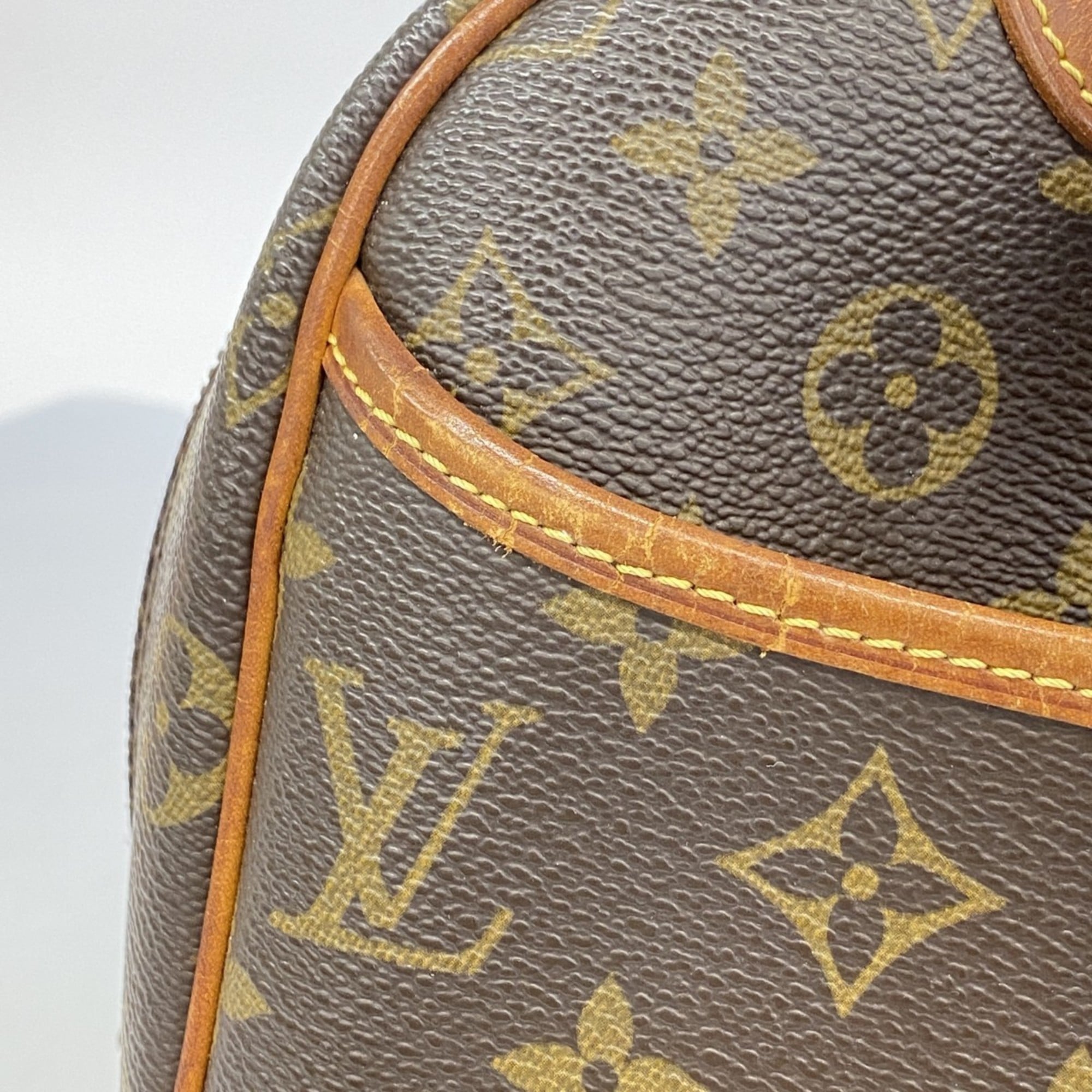 Louis Vuitton Brown Handbag (Pre-Owned)