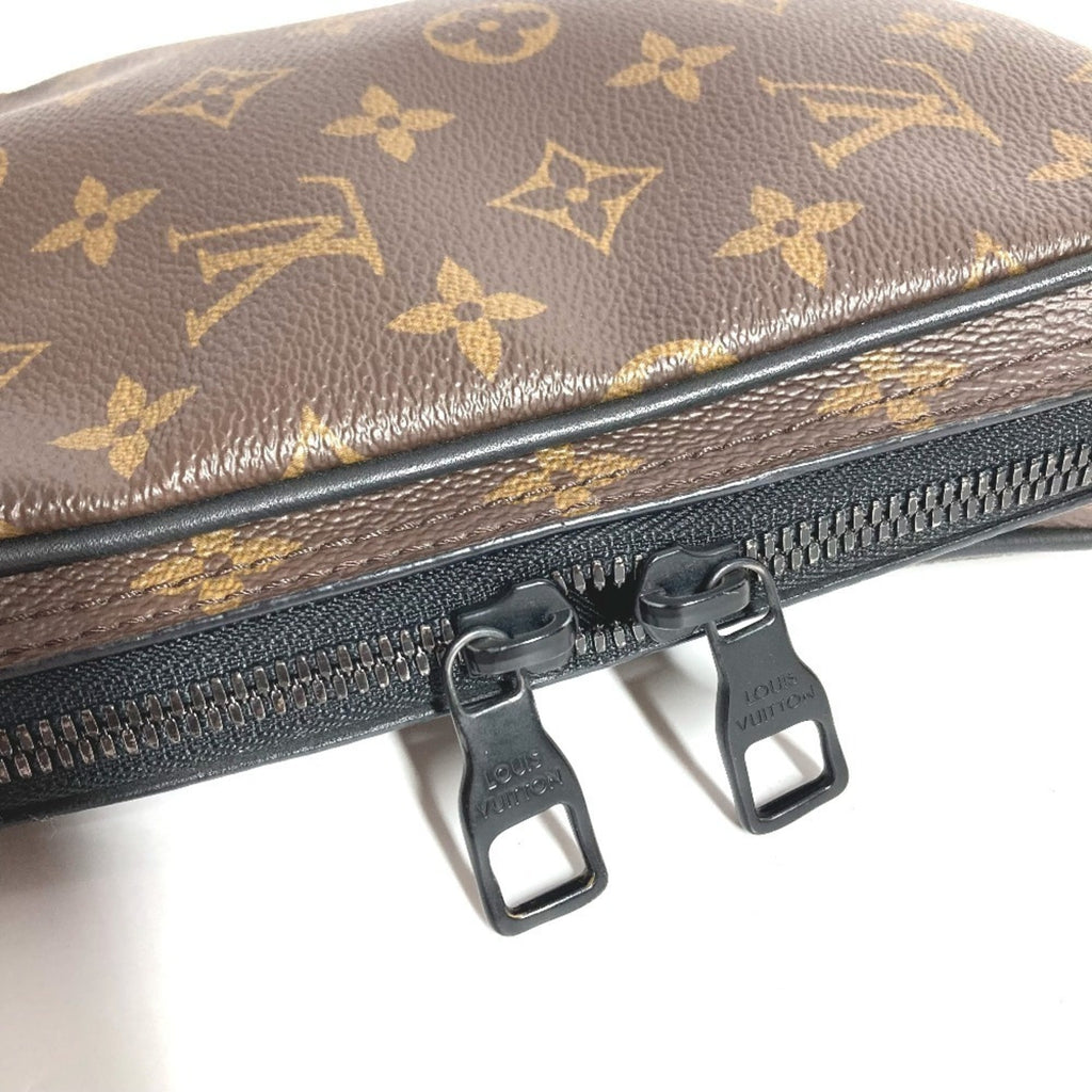 Louis Vuitton Brown Monogram Monogram Leather Pochette Pouch Shoulder Bag (Pre-Owned)
