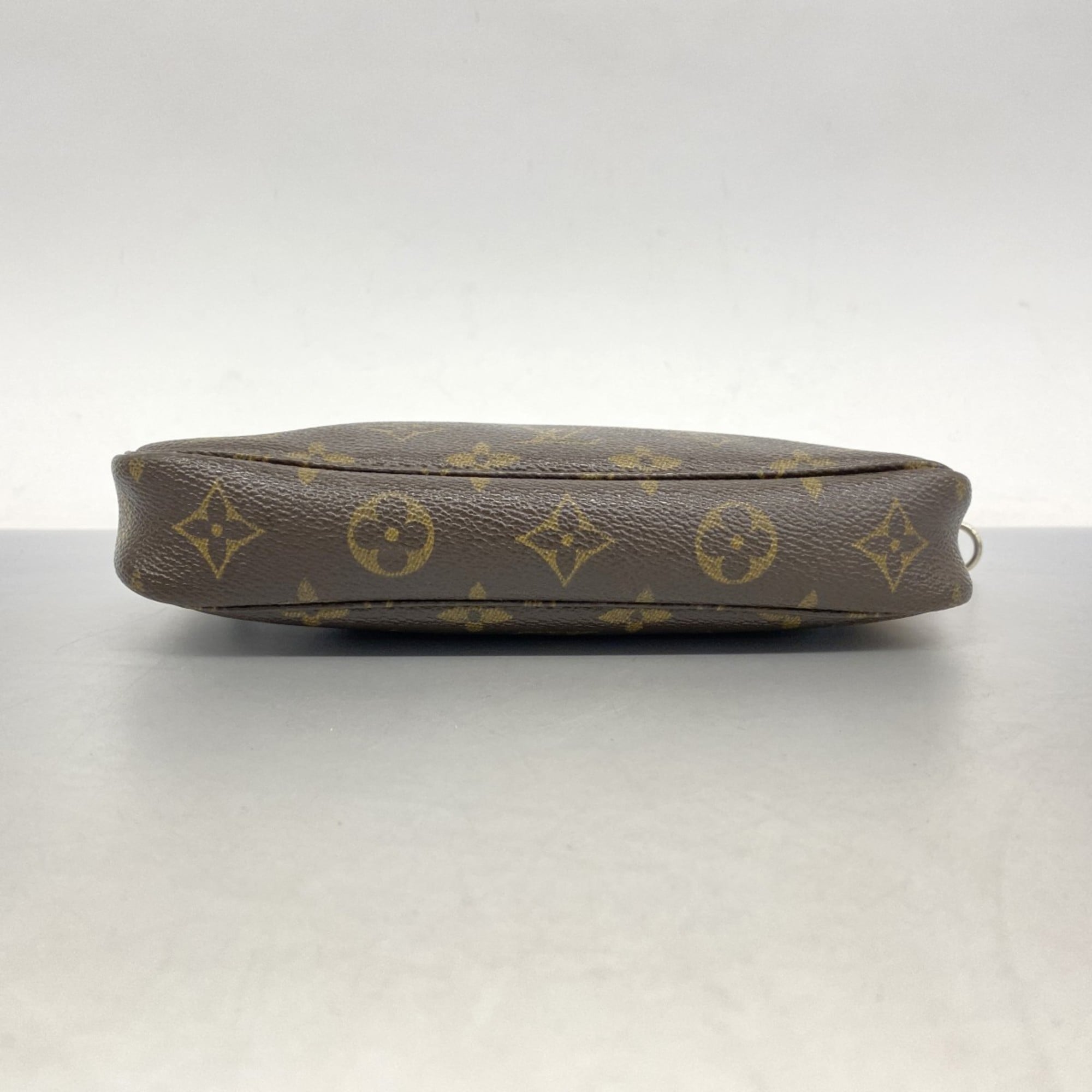 Louis Vuitton Brown Pouch (Pre-Owned)