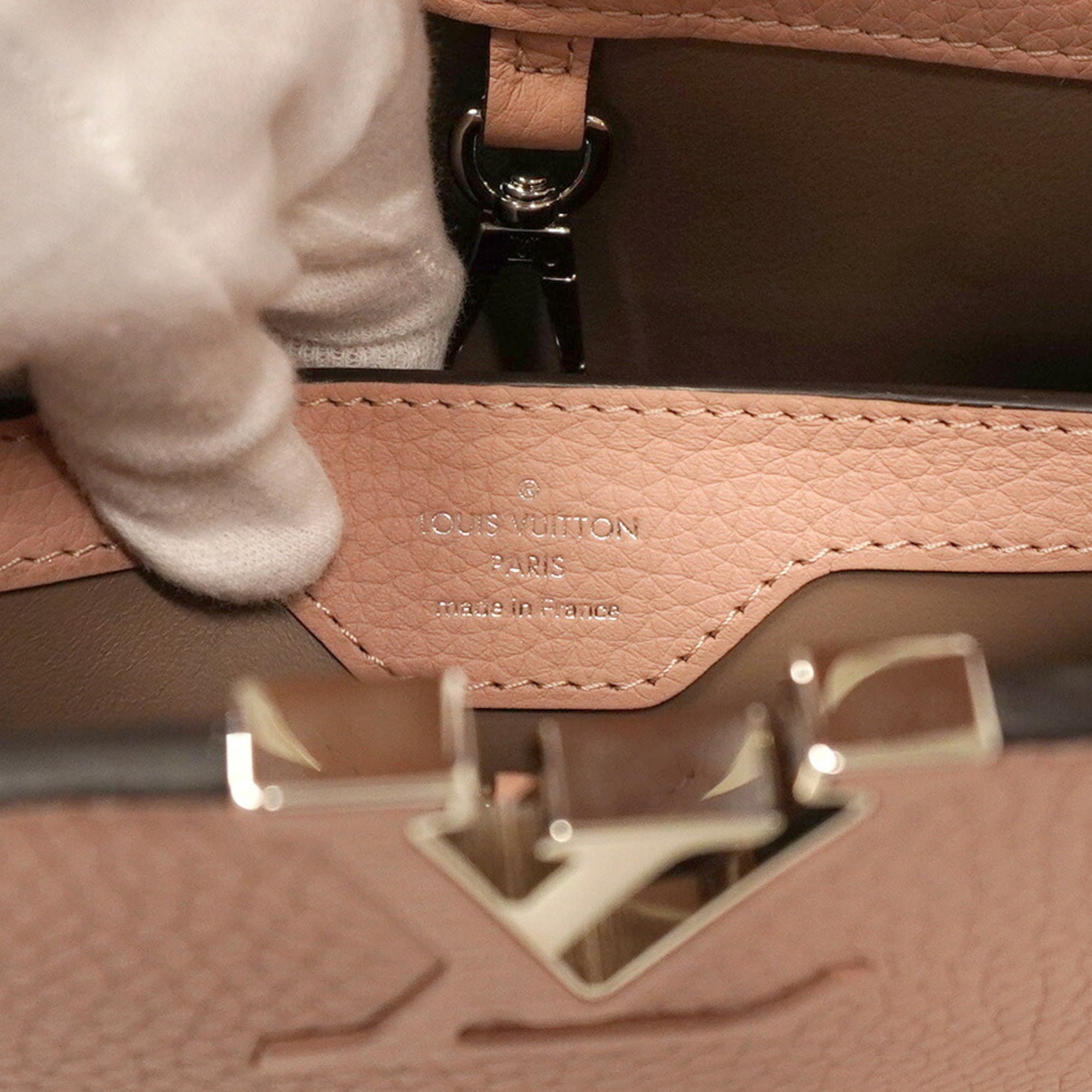 Louis Vuitton Magnolia Handbag (Pre-Owned)
