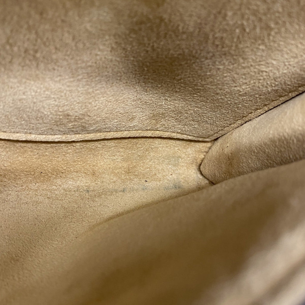 Louis Vuitton Brown Shoulder Bag (Pre-Owned)