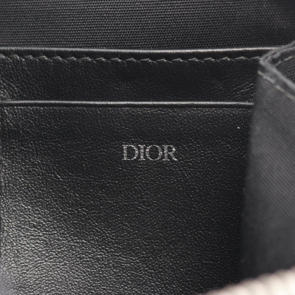 Christian Dior Black Leather Shoulder Bag (Pre-Owned)