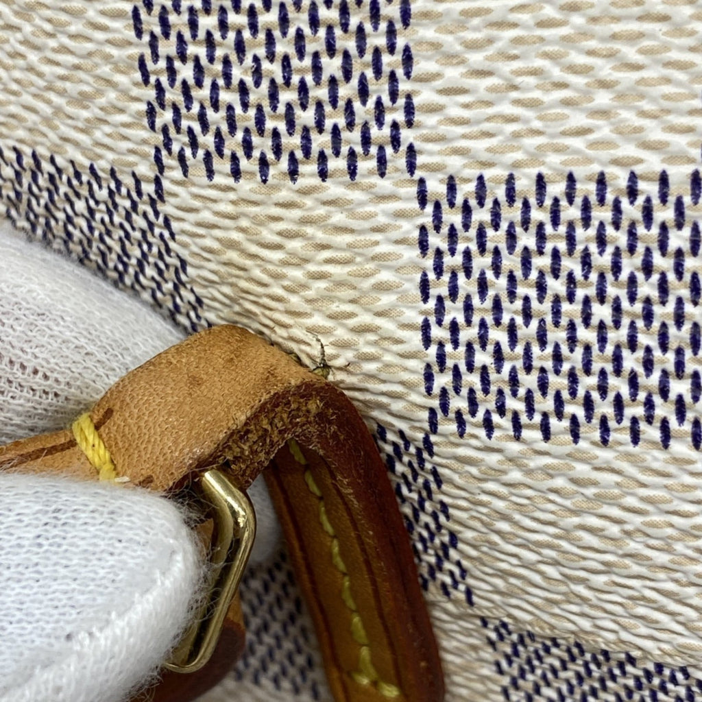 Louis Vuitton White Tote Bag (Pre-Owned)