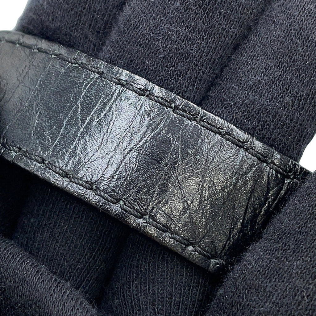 Chanel Matelasse Black Leather Shoulder Bag (Pre-Owned)