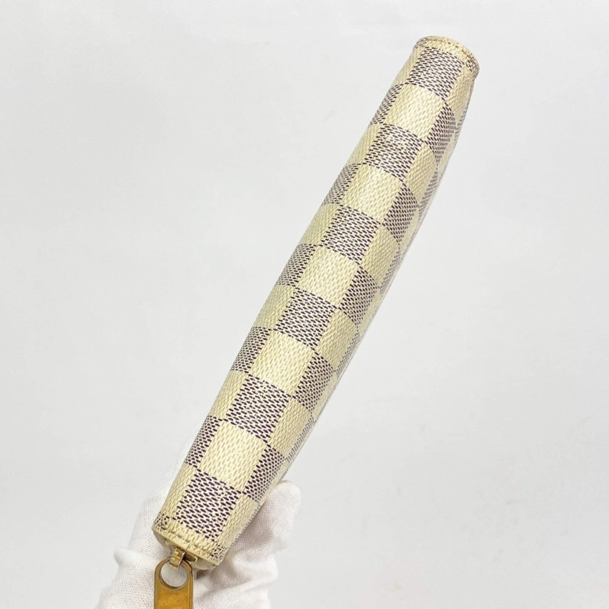 Louis Vuitton White Long Wallet (Bi-Fold) (Pre-Owned)
