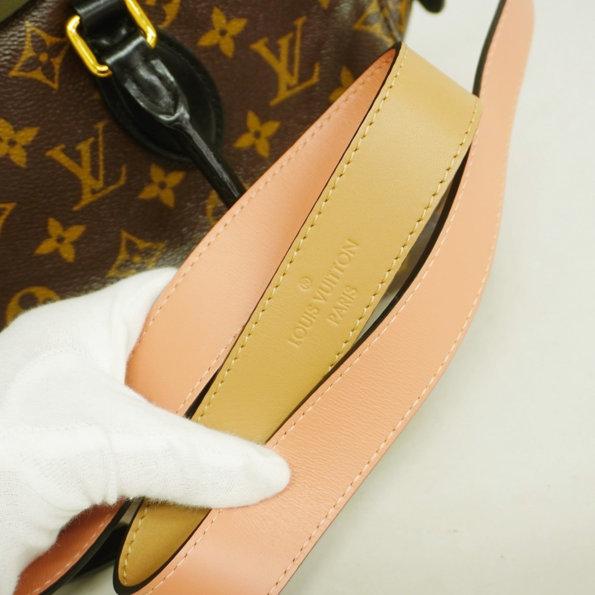 Louis Vuitton Brown Khaki Handbag (Pre-Owned)