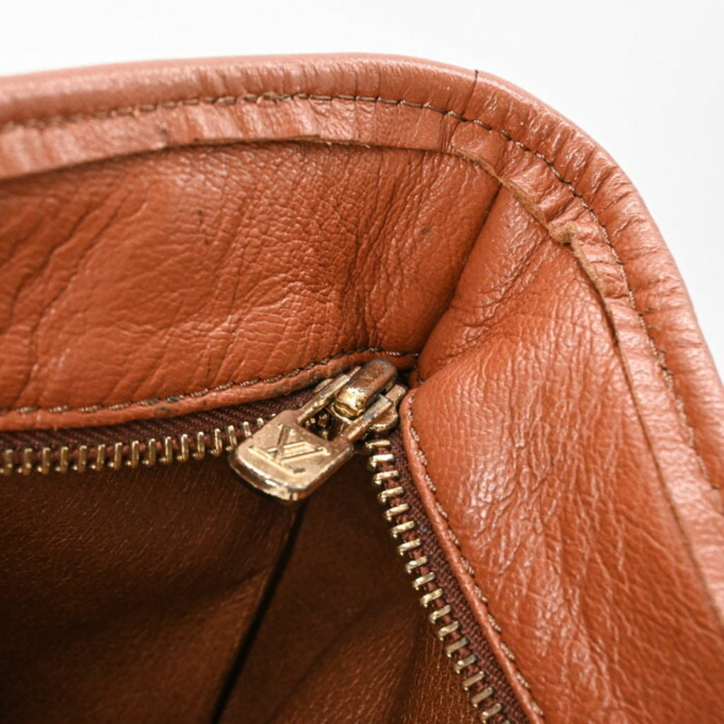 Louis Vuitton Brown Monogram Monogram Handbag (Pre-Owned)