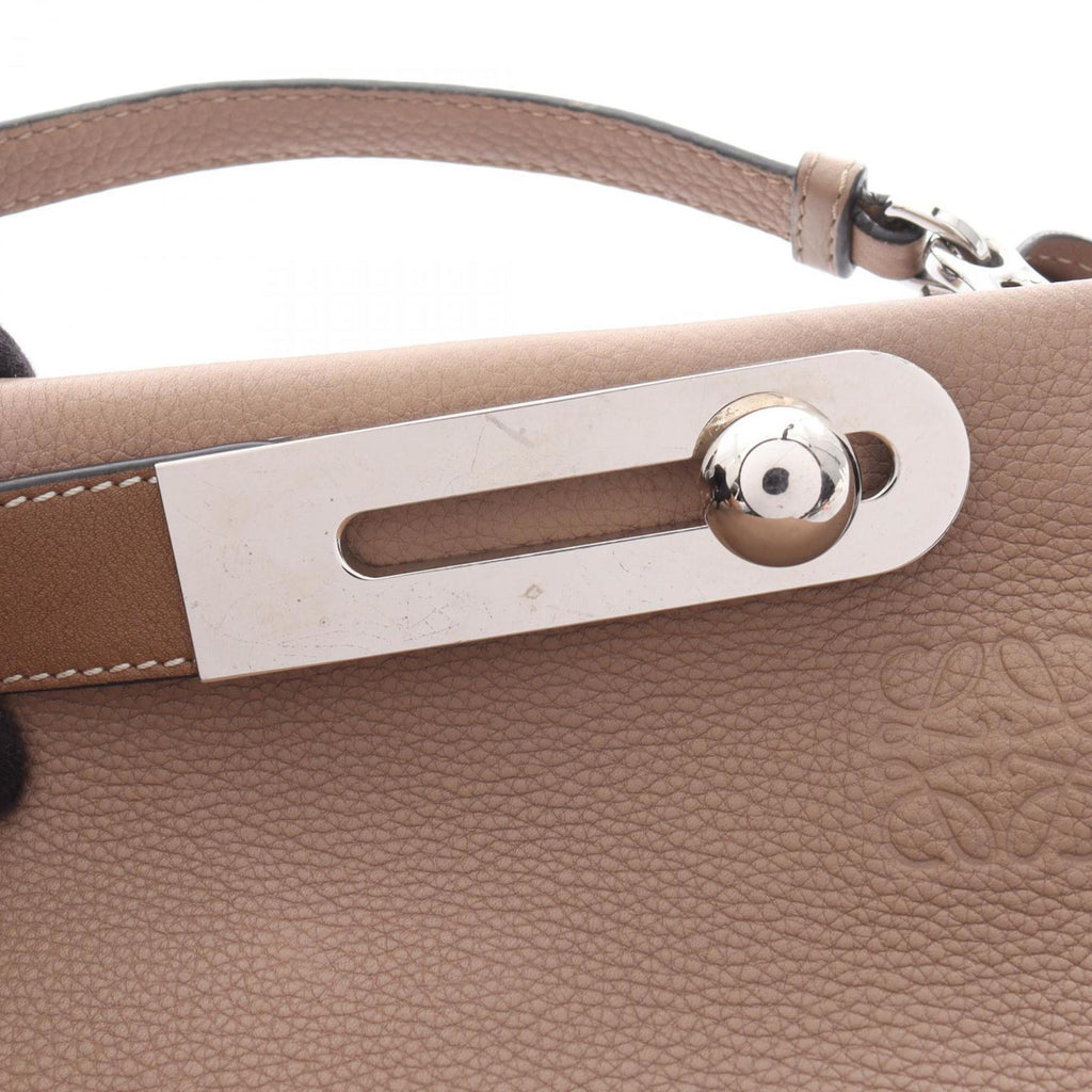 Loewe Beige Leather Handbag (Pre-Owned)
