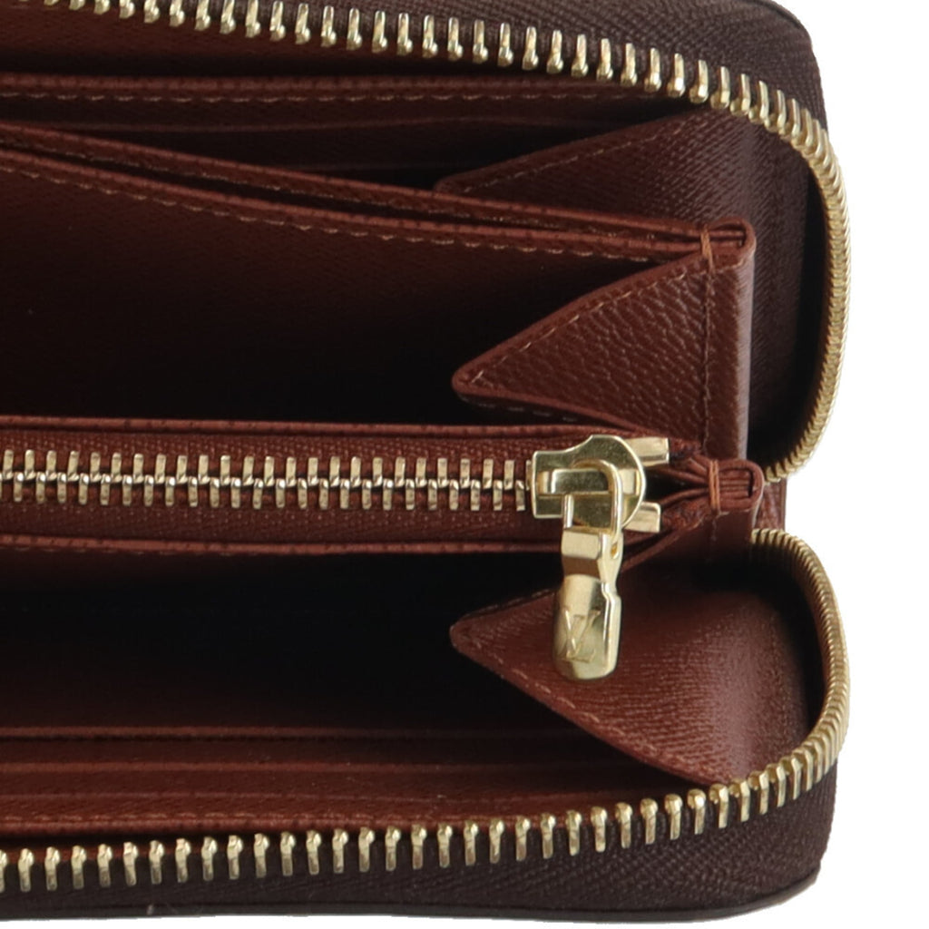 Louis Vuitton Brown Monogram Long Wallet (Bi-Fold) (Pre-Owned)