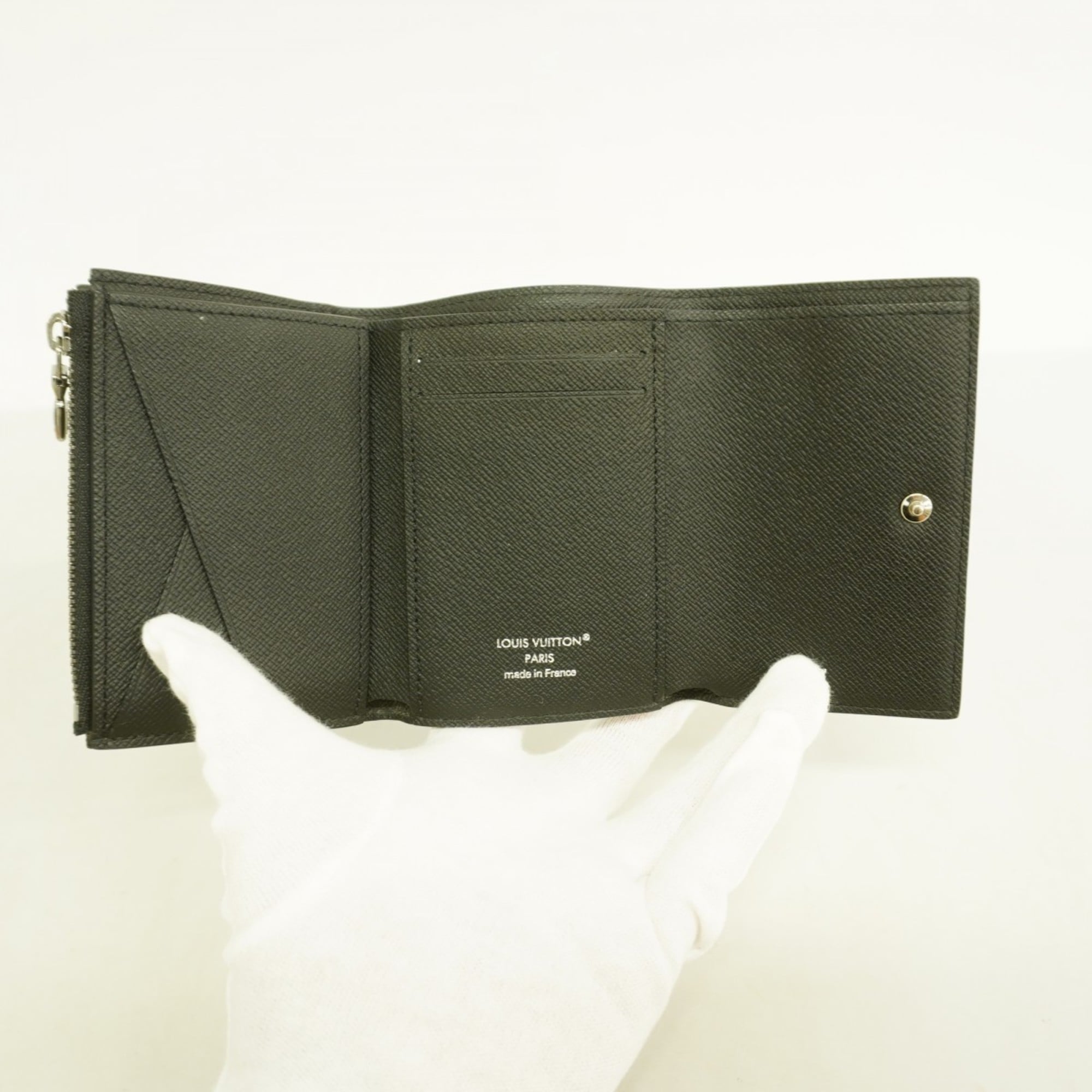 Louis Vuitton Black Wallet (Tri-Fold) (Pre-Owned)