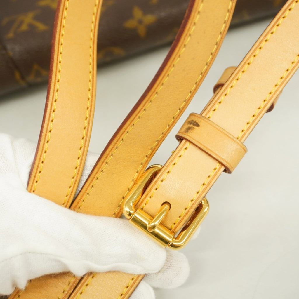 Louis Vuitton Brown Shoulder Bag (Pre-Owned)