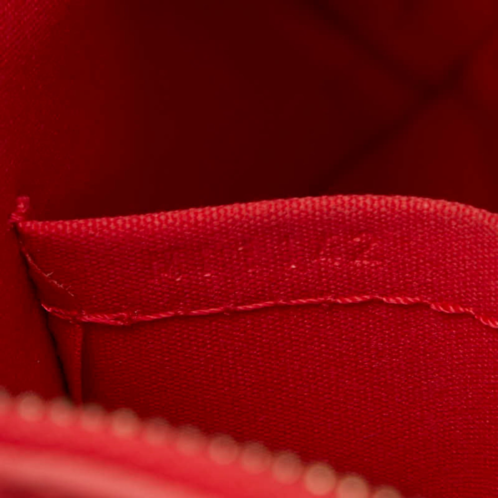 Louis Vuitton Cerise Red Color Patent Leather Handbag Shoulder Bag (Pre-Owned)