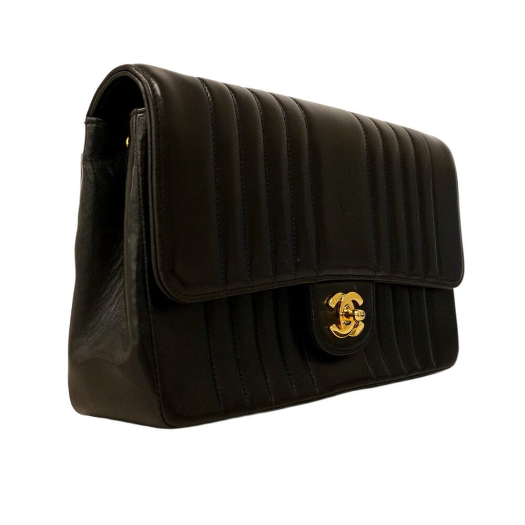 Chanel Black Leather Shoulder Bag (Pre-Owned)