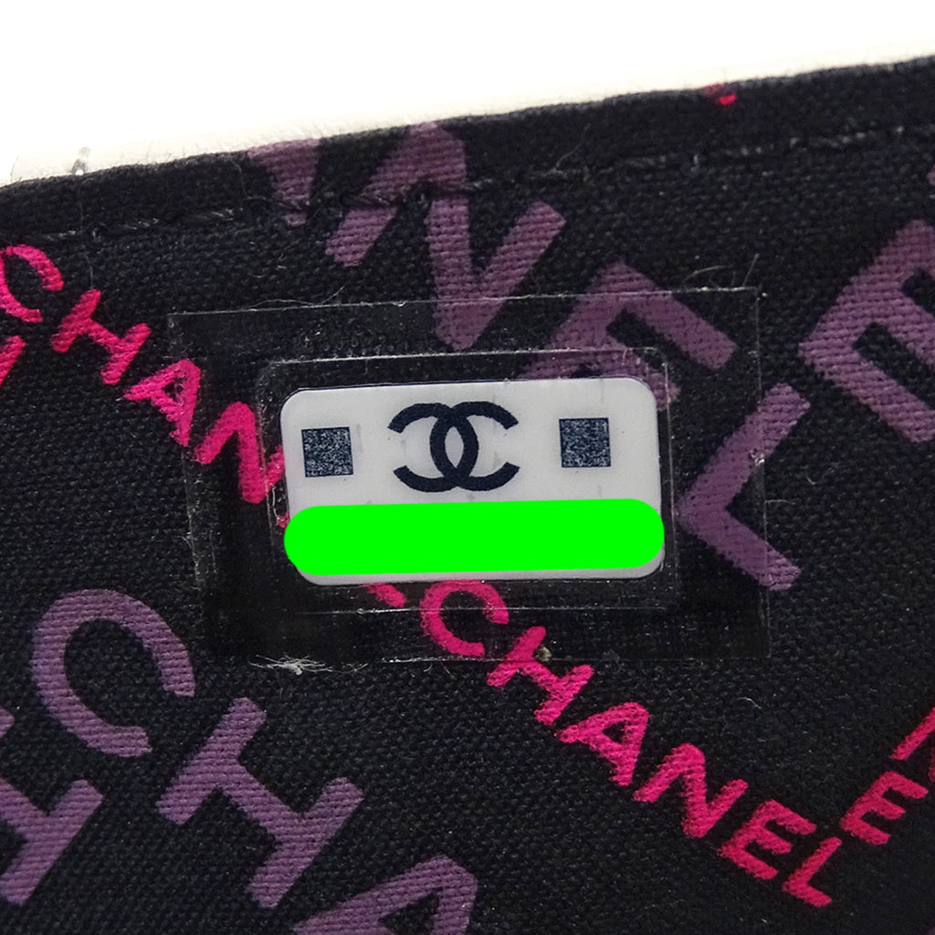 Chanel White Grained Calfskin Wallet (Tri-Fold) (Pre-Owned)