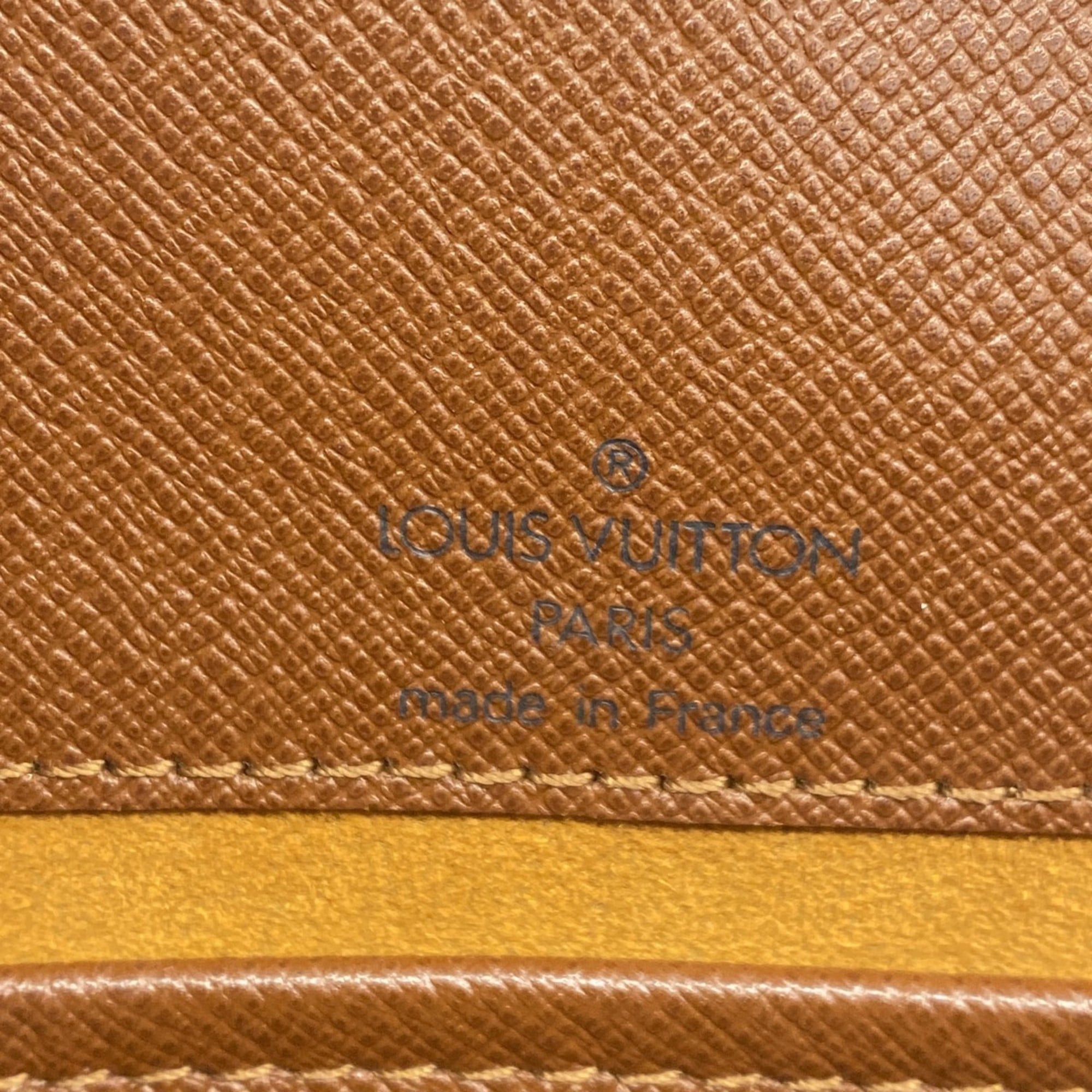 Louis Vuitton Brown Shoulder Bag (Pre-Owned)