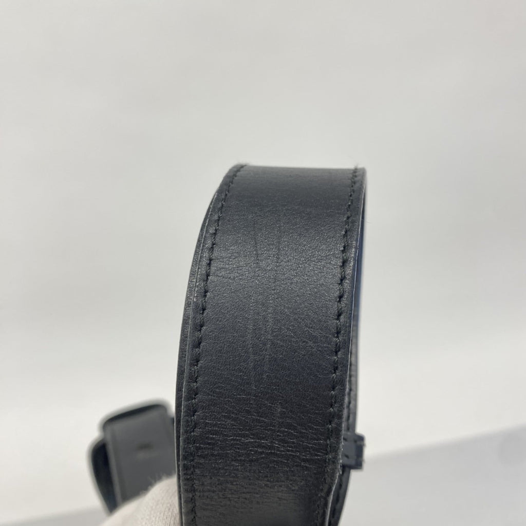 Gucci Black Canvas Shoulder Bag (Pre-Owned)