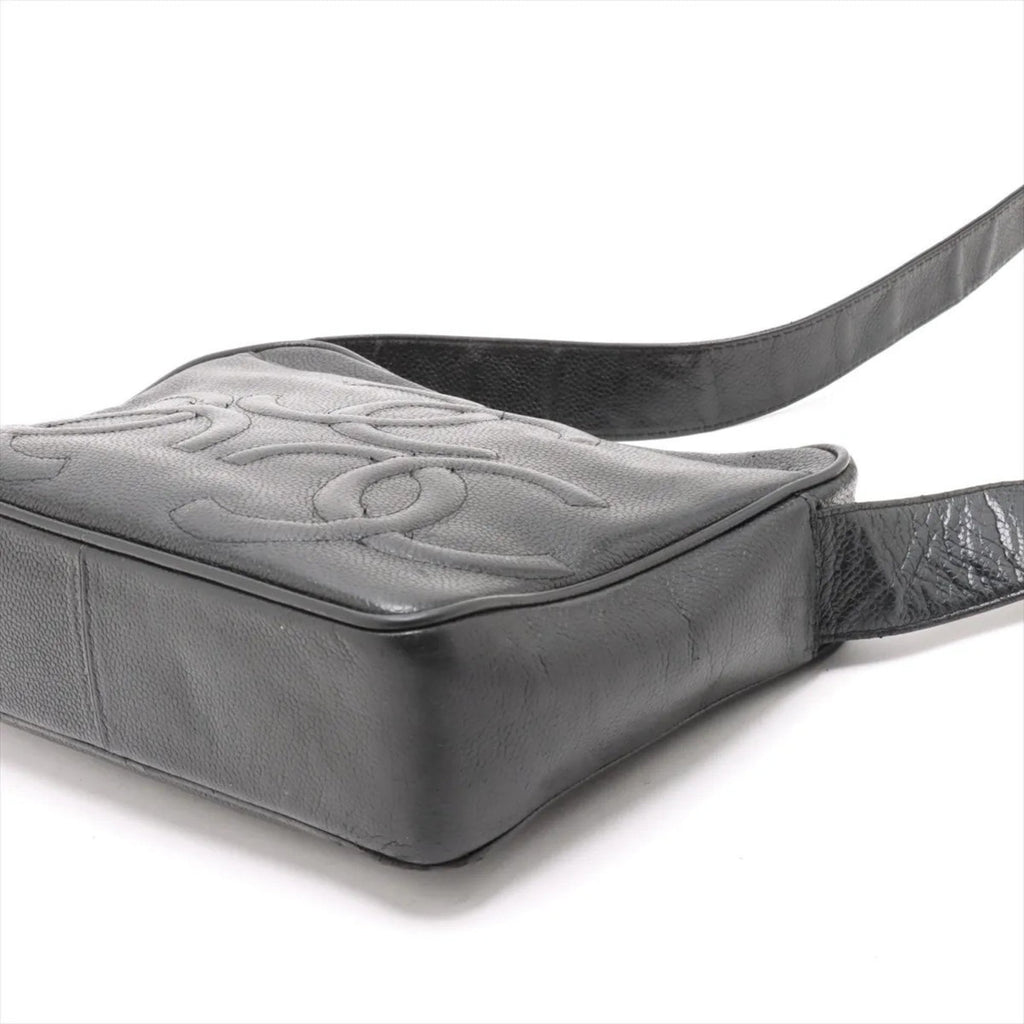 Chanel Black Leather Shoulder Bag (Pre-Owned)