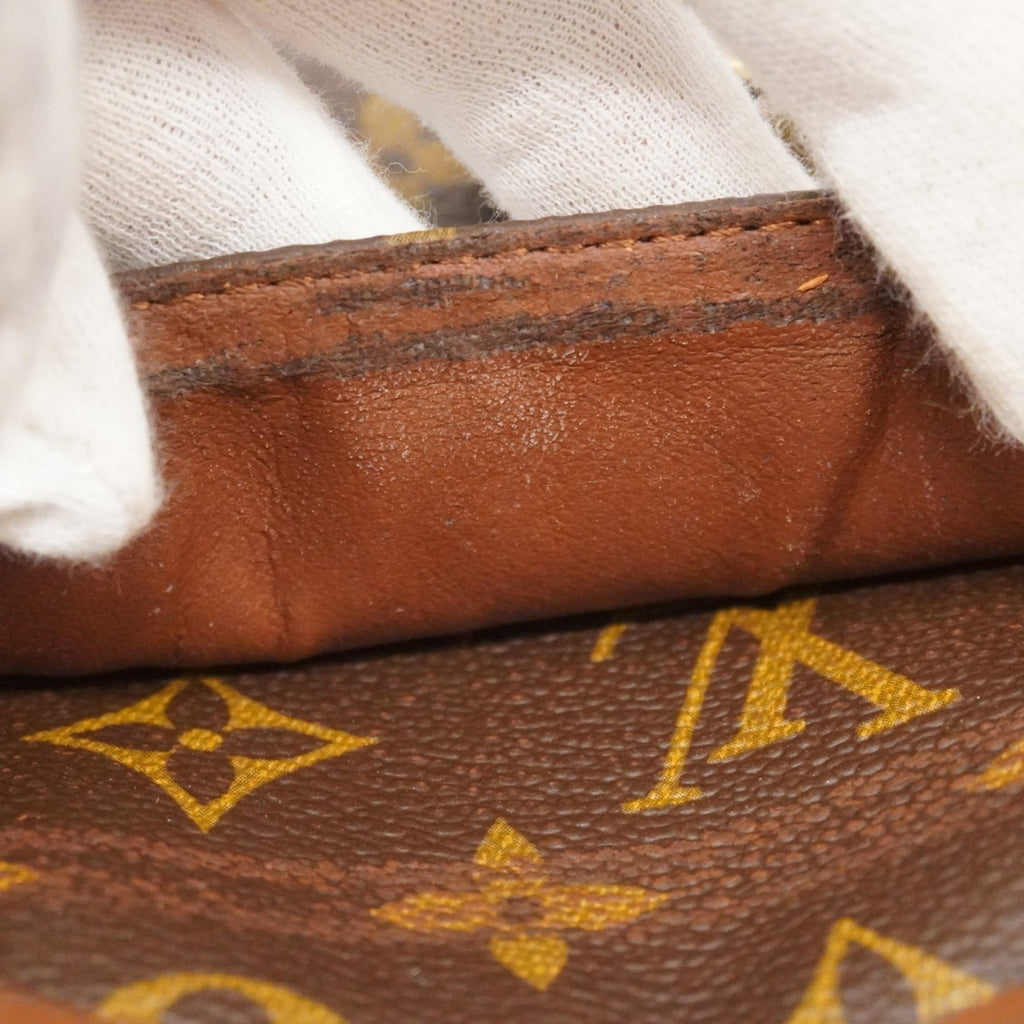 Louis Vuitton Brown Shoulder Bag (Pre-Owned)