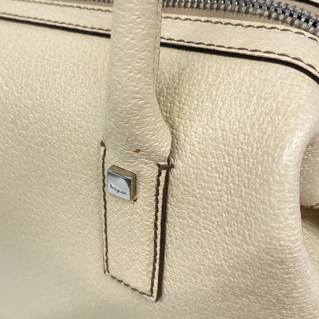 Salvatore Ferragamo Beige Leather Handbag (Pre-Owned)