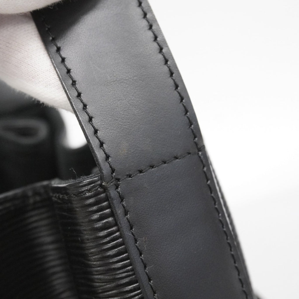 Louis Vuitton Noir Shoulder Bag (Pre-Owned)